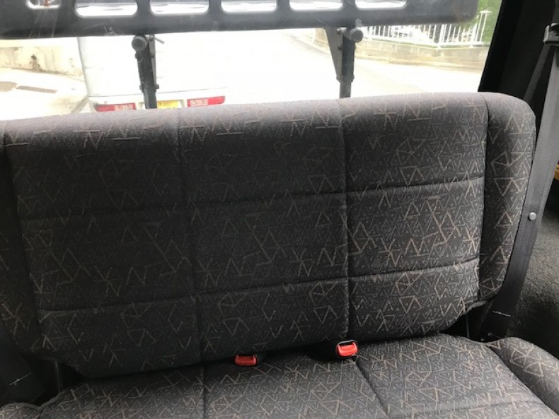 内装後方シート