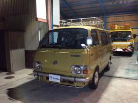 トヨタ/ハイエースワゴン-1095