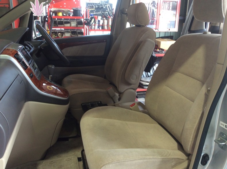 内装前方シート