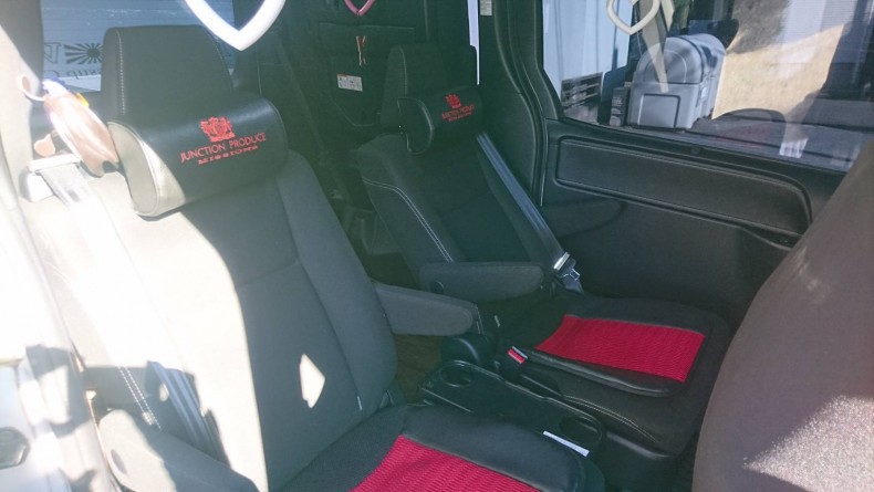 内装後方シート