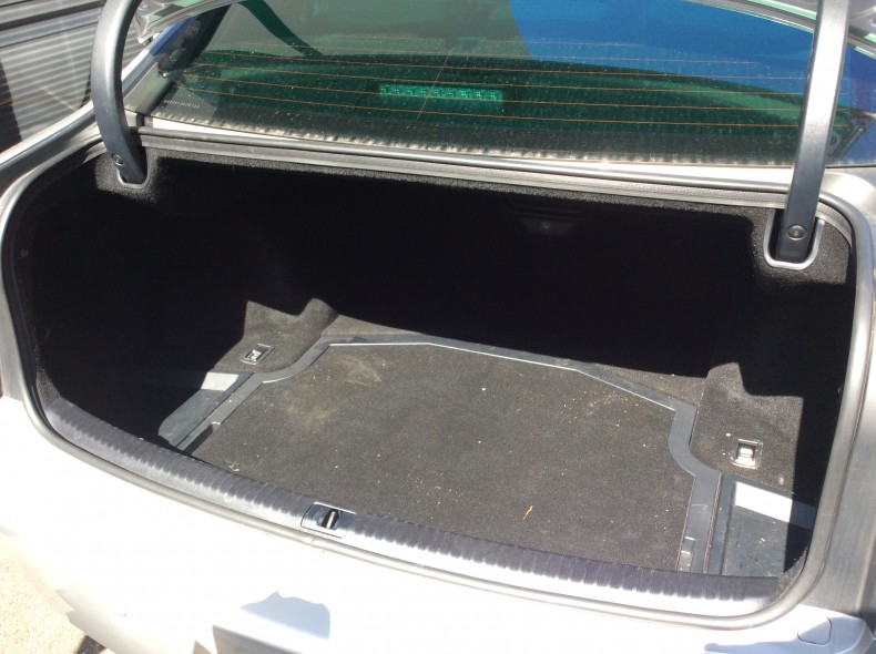 内装トランク