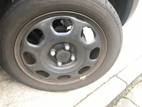 タイヤホイール前