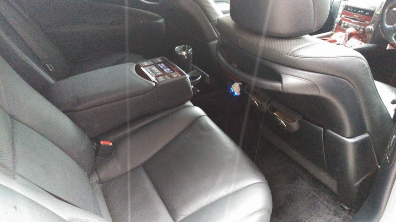 内装後方シート