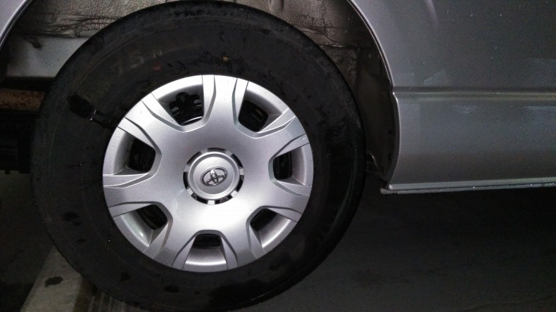 タイヤホイール前