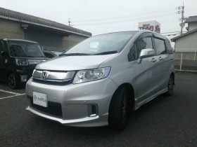 ホンダ/フリードスパイクハイブリッド-4837