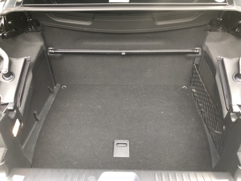 内装トランク