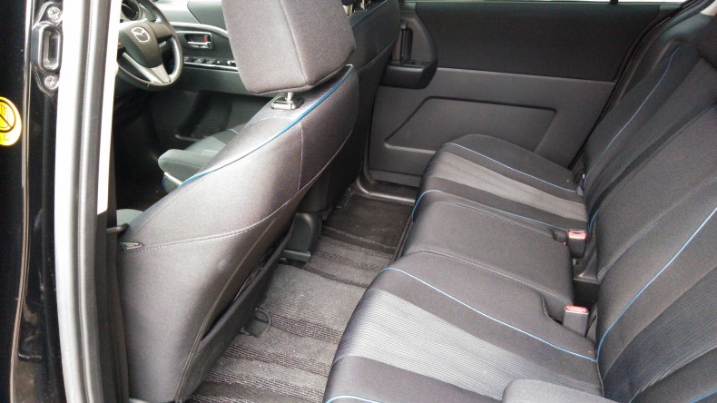 内装後方シート