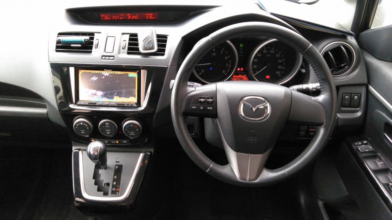 内装インパネ全体