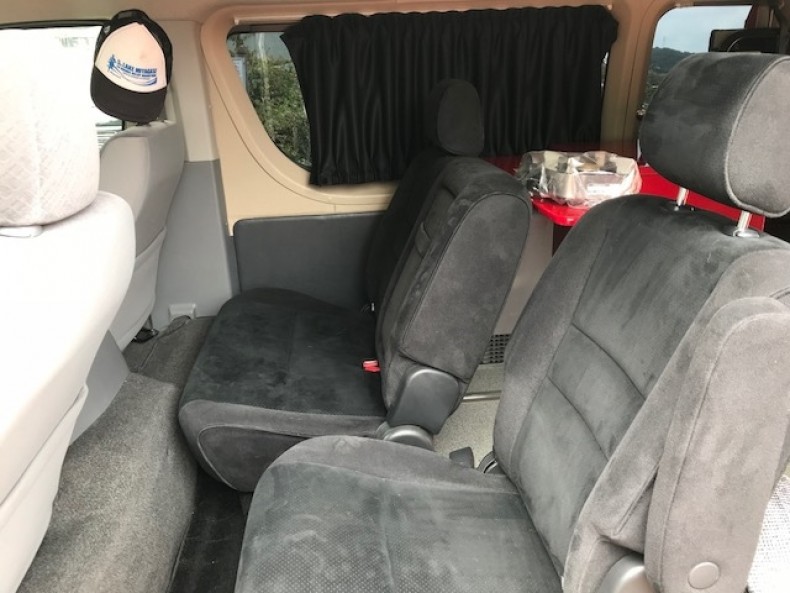 内装後方シート