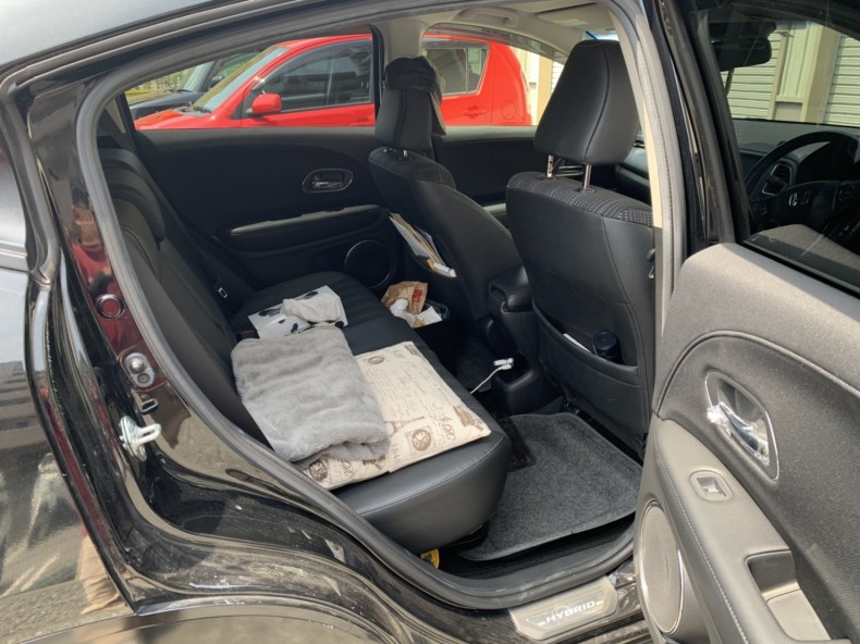 内装後方シート