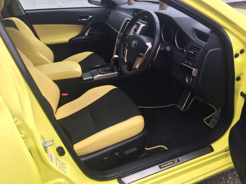 内装前方シート