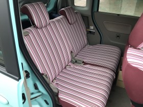 内装後方シート