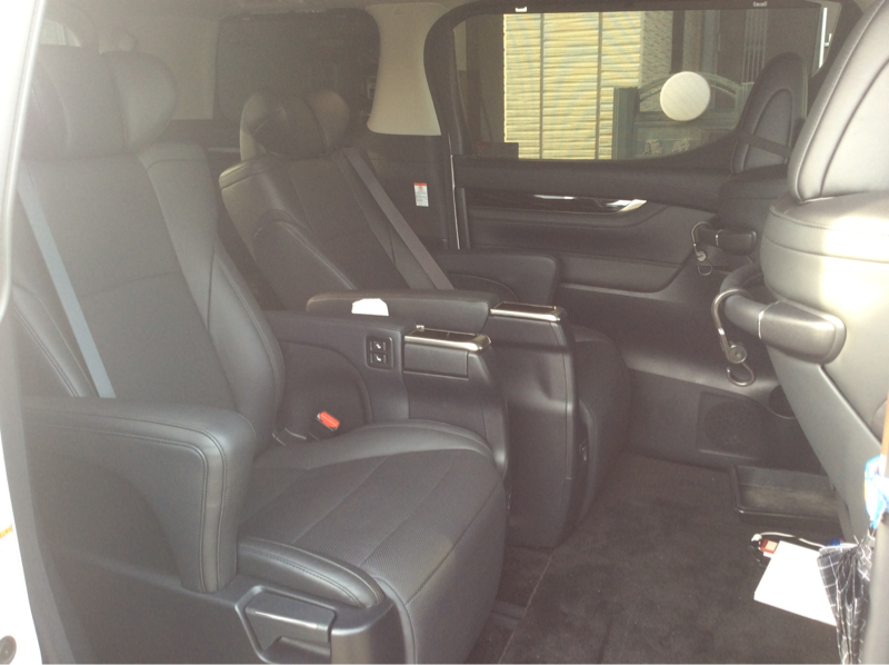 内装後方シート