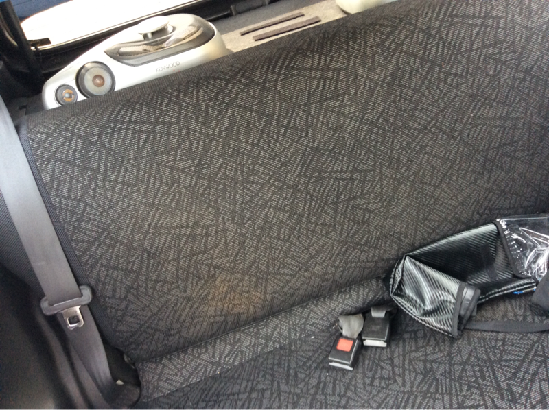 内装後方シート