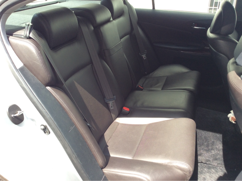 内装後方シート