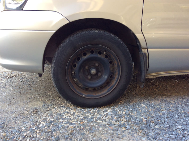 タイヤホイール前