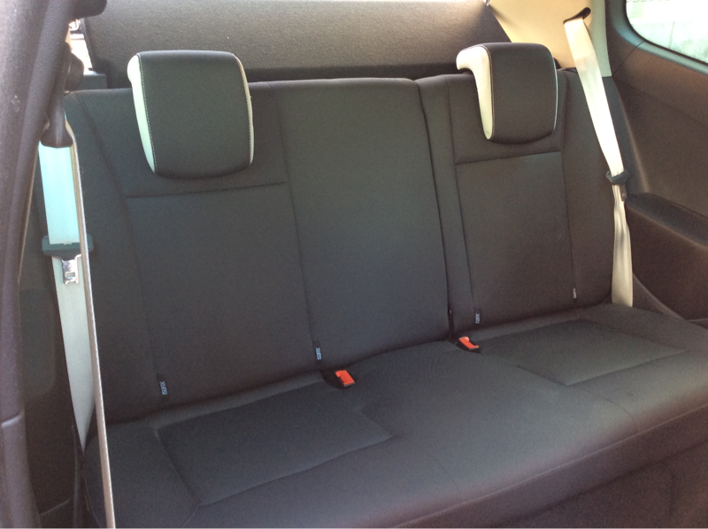 内装後方シート