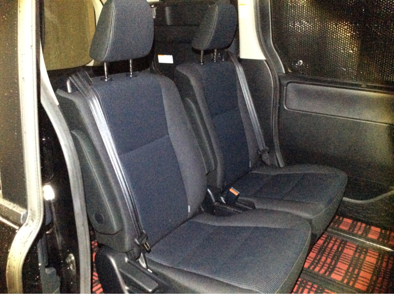 内装後方シート