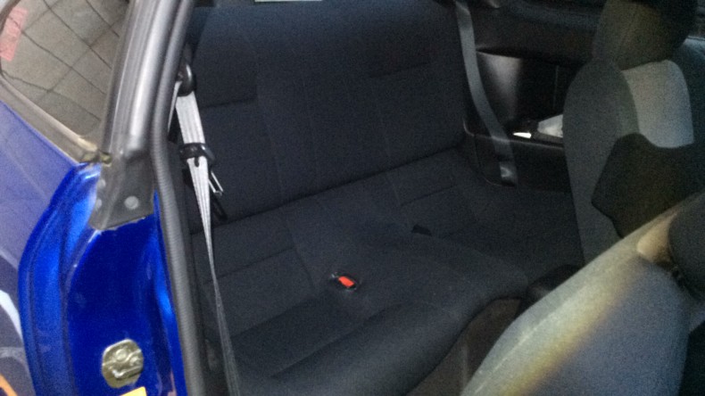 内装後方シート