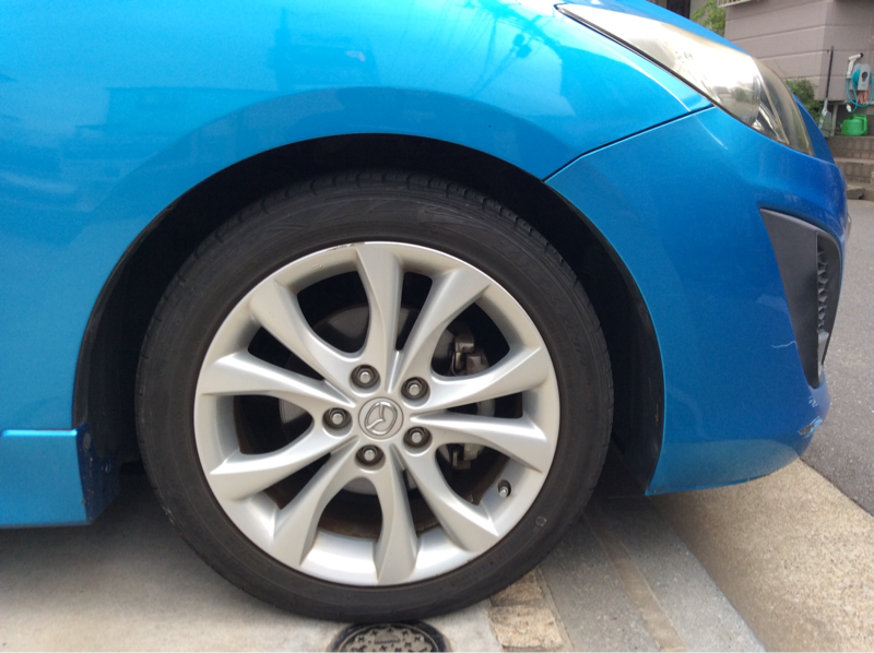 タイヤホイール前