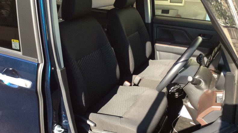 内装前方シート