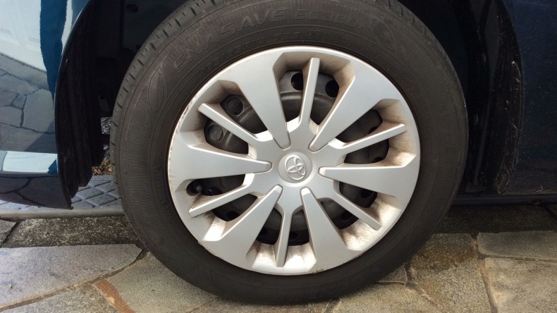 タイヤホイール前