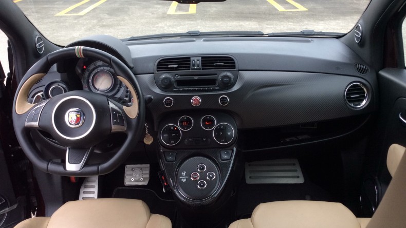 内装インパネ全体