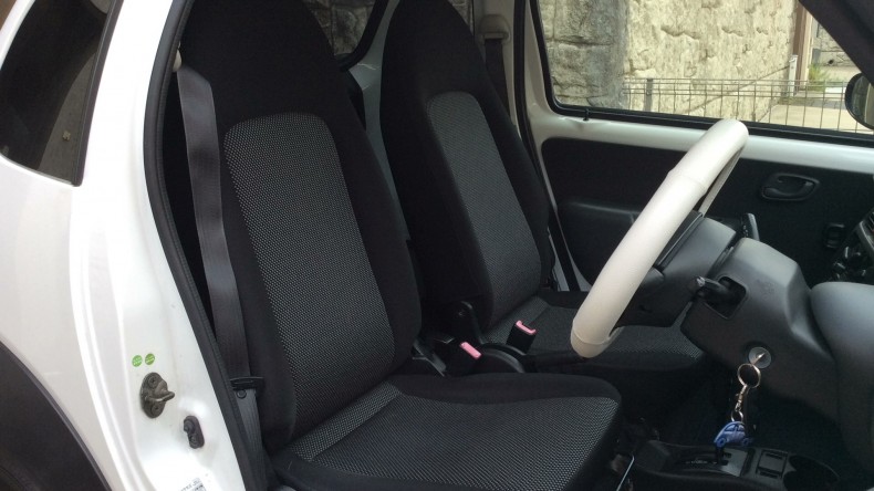 内装前方シート