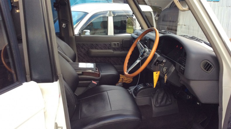 内装前方シート