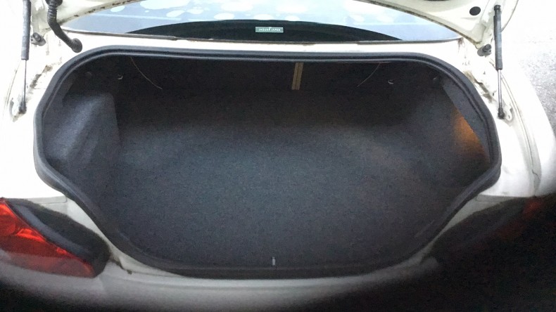 内装トランク