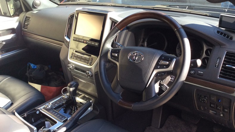 内装インパネ全体