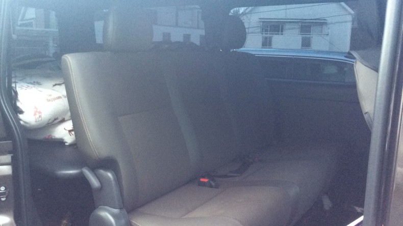 内装後方シート