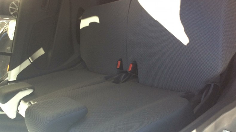 内装後方シート